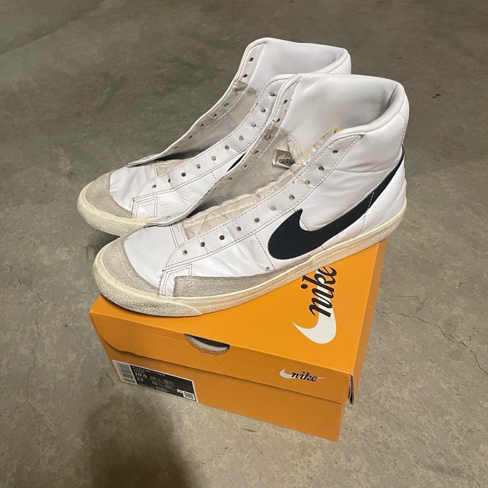 Nike White and Black Blazers Men's High-Top Sneakers